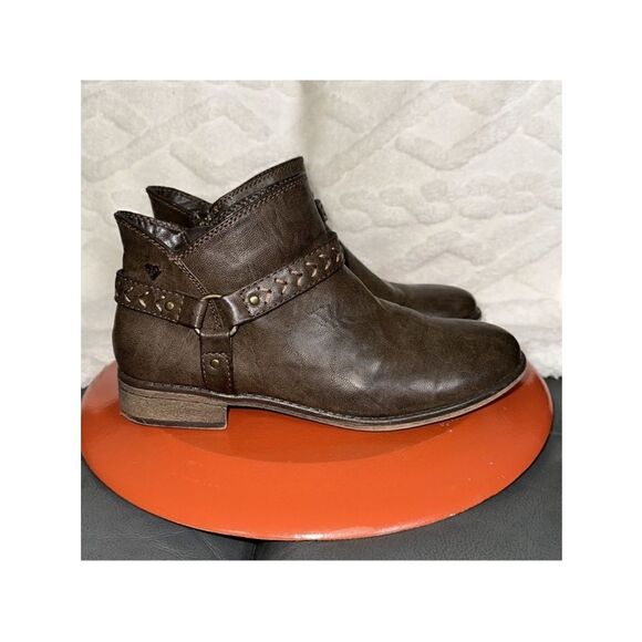 Roxy Shoes - ROXY 9 Brown Faux Leather Embroidered Ankle Zip Saddle Boots